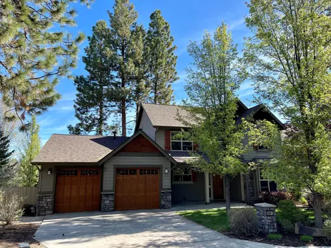 60811 Goldenwood Loop, Bend, OR 97702