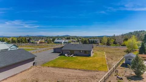 Exterior - 66549 Ponderosa Loop, Bend, OR 97703 photo 8 of 11