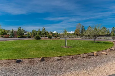 Exterior - 66549 Ponderosa Loop, Bend, OR 97703 photo 10 of 11