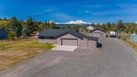 Exterior - 66549 Ponderosa Loop, Bend, OR 97703 photo 2 of 11