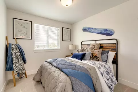 Bedroom - 3749 Eagle Rd, Bend, OR 97701 photo 3 of 3