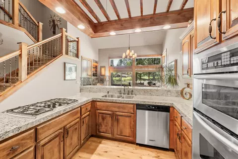 19509 Painted Ridge Loop, Bend, OR 97702 photo 12