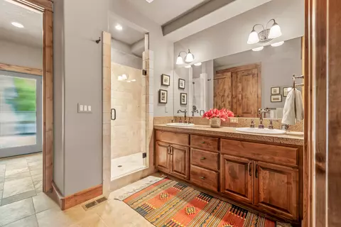 19509 Painted Ridge Loop, Bend, OR 97702 photo 32
