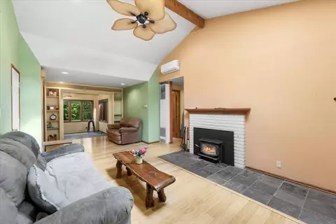 145 Union St, Ashland, OR 97520