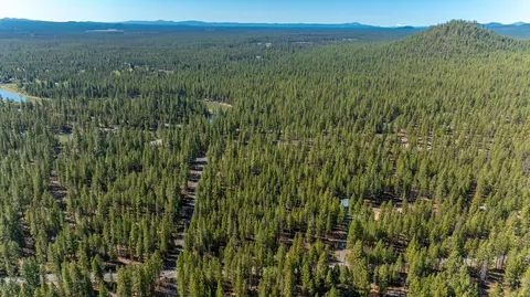 16545 Stage Stop Dr, Bend, OR 97707