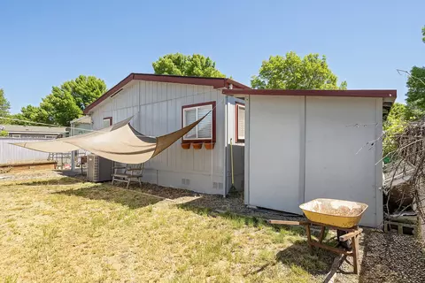633 E Archwood Dr UNIT 7, Eagle Point, OR 97524 photo 19