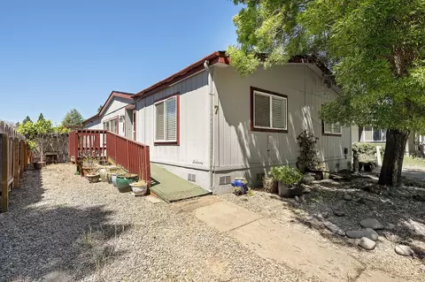633 E Archwood Dr UNIT 7, Eagle Point, OR 97524
