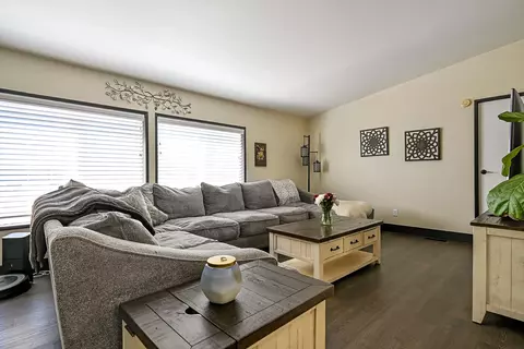 633 E Archwood Dr UNIT 7, Eagle Point, OR 97524 photo 3