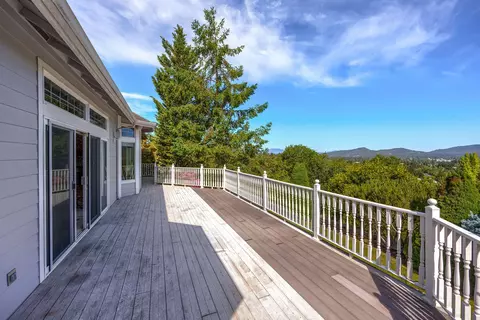 Exterior - 1532 Panoramic Loop, Grants Pass, OR 97527 photo 12 of 12