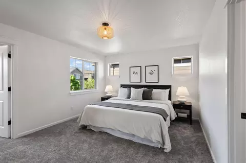 Bedroom - 20780 NE Smoke Stack Ln, Bend, OR 97701 photo 1 of 6