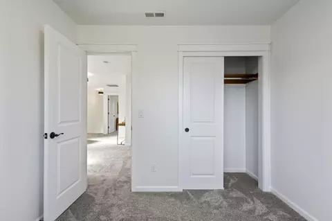 Bedroom - 20780 NE Smoke Stack Ln, Bend, OR 97701 photo 6 of 6