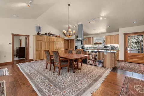 20019 Beaver Ln, Bend, OR 97703 photo 10