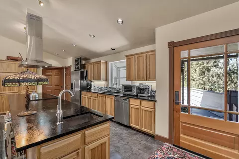 20019 Beaver Ln, Bend, OR 97703 photo 6