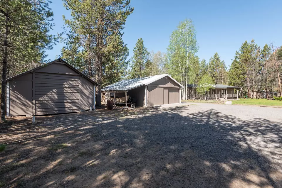  52703 Golden Astor Rd, La Pine, OR 97739 photo 3