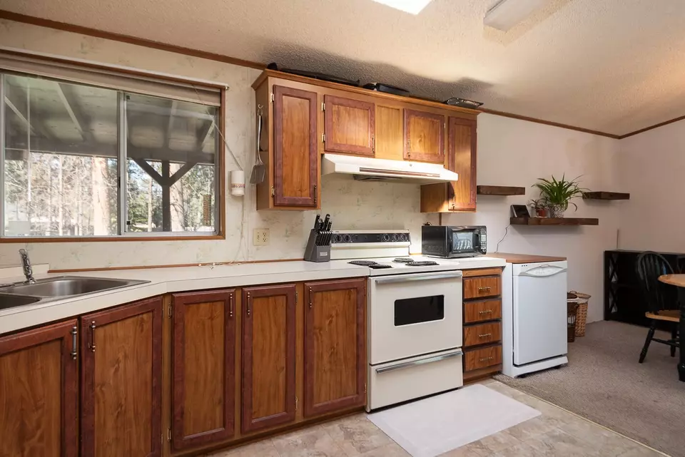  52703 Golden Astor Rd, La Pine, OR 97739 photo 23