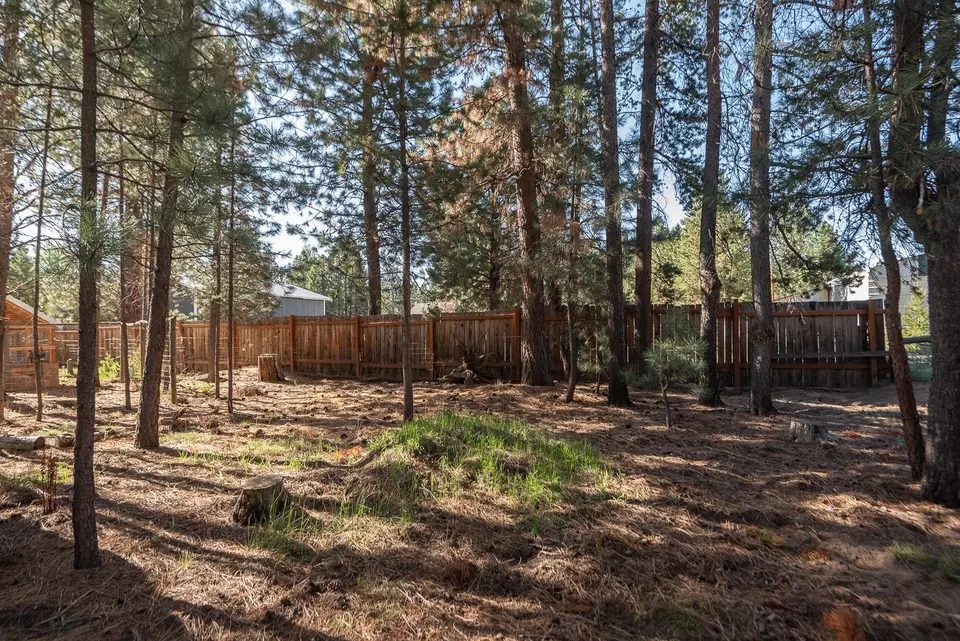  52703 Golden Astor Rd, La Pine, OR 97739 photo 13