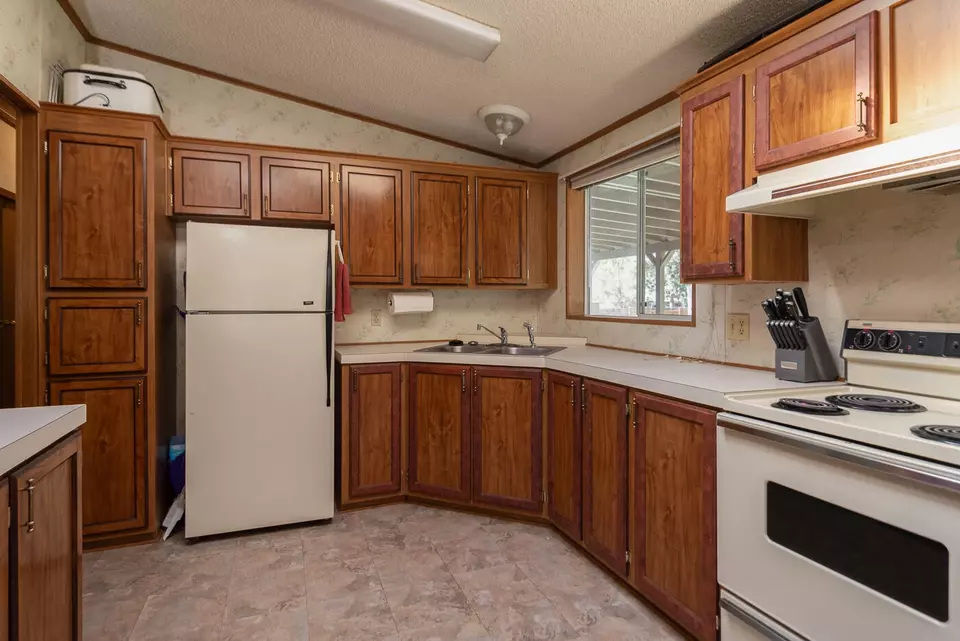  52703 Golden Astor Rd, La Pine, OR 97739 photo 24