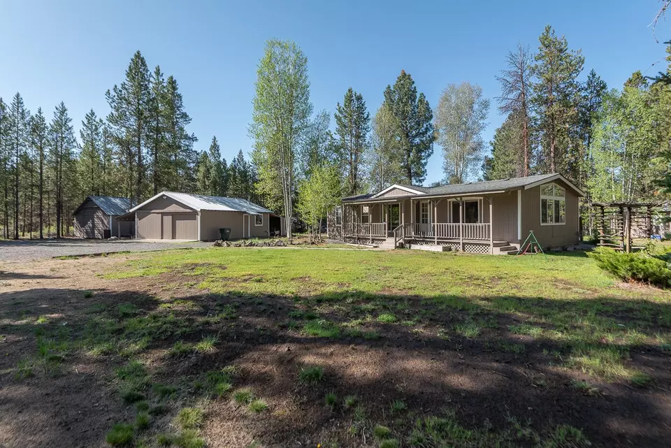  52703 Golden Astor Rd, La Pine, OR 97739 photo 2