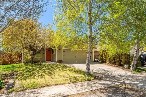 16425 Heath Dr, La Pine, OR 97739