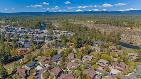 View/Area - 60965 Creekstone Loop, Bend, OR 97702 photo 10 of 11