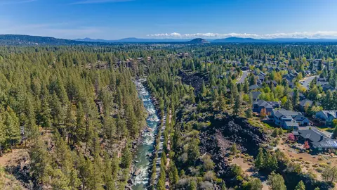 View/Area - 60965 Creekstone Loop, Bend, OR 97702 photo 3 of 11