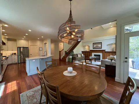 Dining - 60965 Creekstone Loop, Bend, OR 97702 photo 3 of 3