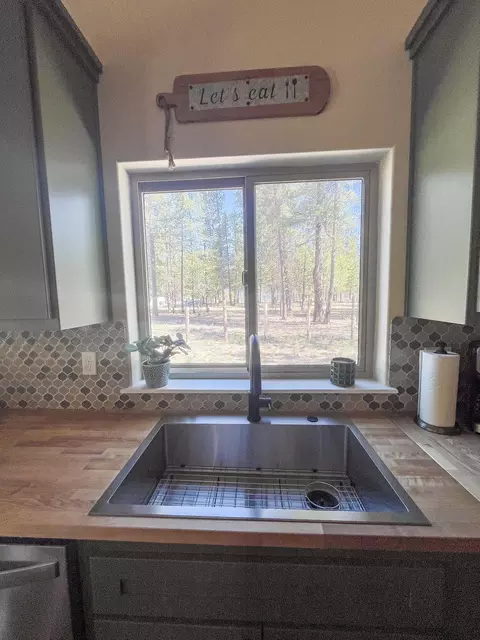 16250 Lava Dr, La Pine, OR 97739 photo 10