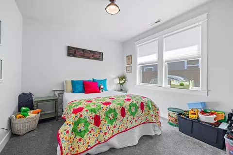 Bedroom - 1000 Pumpkin Ridge Dr, Eagle Point, OR 97524 photo 3 of 5