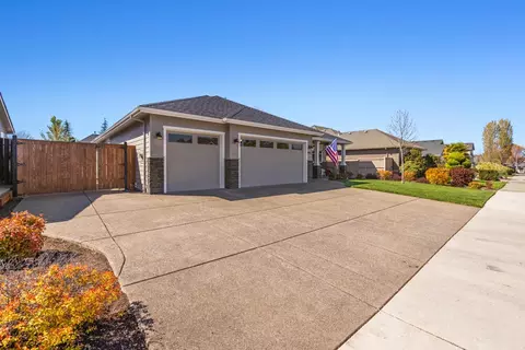 Other - 1000 Pumpkin Ridge Dr, Eagle Point, OR 97524 photo 2 of 14