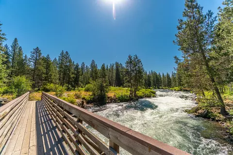 View/Area - 53496 Wildriver Way, La Pine, OR 97739 photo 5 of 13