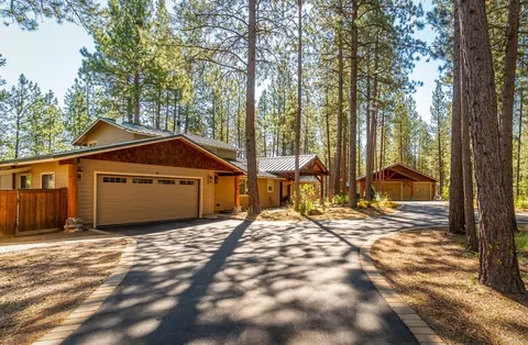 Exterior - 53496 Wildriver Way, La Pine, OR 97739 photo 1 of 12
