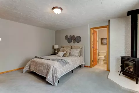 Bedroom - 53496 Wildriver Way, La Pine, OR 97739 photo 5 of 6