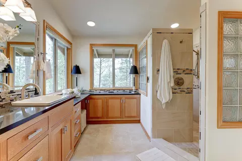 Bath - 53496 Wildriver Way, La Pine, OR 97739 photo 2 of 11