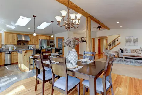 Dining - 53496 Wildriver Way, La Pine, OR 97739 photo 3 of 3