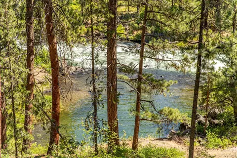 View/Area - 53496 Wildriver Way, La Pine, OR 97739 photo 8 of 13