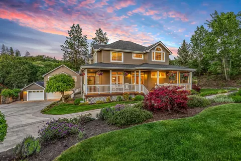 120 Westwood St, Ashland, OR 97520