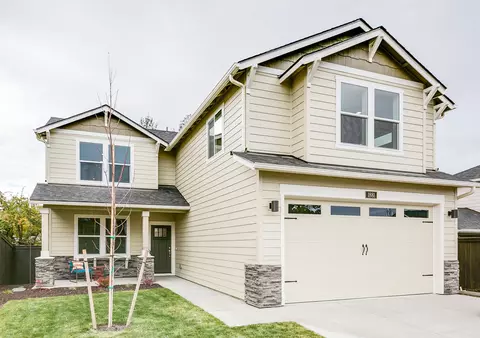 3688 Carlin Dr #HOME 275, Medford, OR 97504