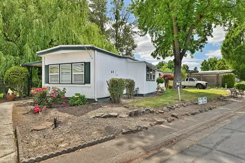 2252 Table Rock Rd #46, Medford, OR 97501