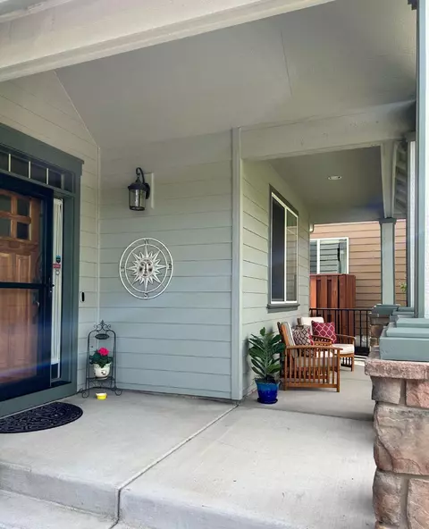 Exterior - 61276 Splendor Ln, Bend, OR 97702 photo 2 of 9