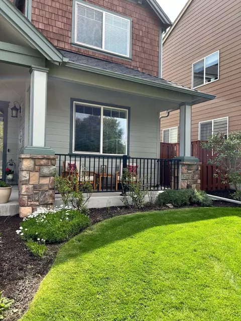 Exterior - 61276 Splendor Ln, Bend, OR 97702 photo 3 of 9