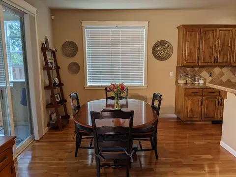 Dining - 61276 Splendor Ln, Bend, OR 97702 photo 3 of 3