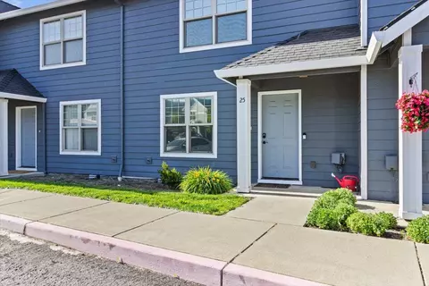 450 Midway Rd #25, Medford, OR 97501