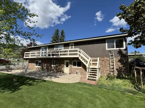 5625 Shasta Way, Klamath Falls, OR 97603