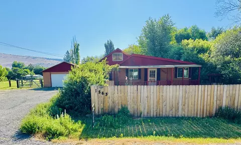 1563 Etna St, Klamath Falls, OR 97603
