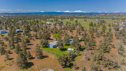 4348 NE 29th St, Redmond, OR 97756