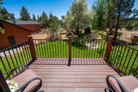 Exterior - 64755 Mcgrath Rd, Bend, OR 97701 photo 3 of 17