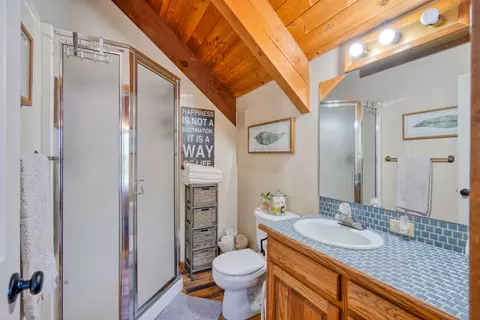 Bath - 64755 Mcgrath Rd, Bend, OR 97701 photo 5 of 5