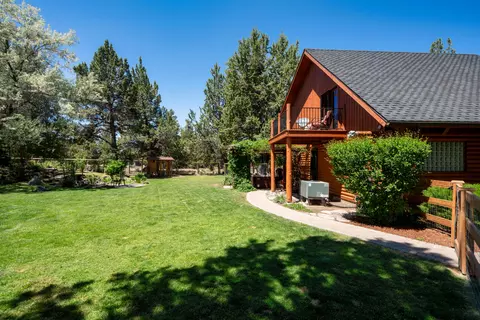 Exterior - 64755 Mcgrath Rd, Bend, OR 97701 photo 15 of 17