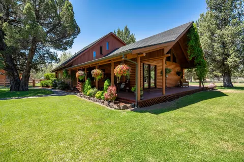64755 Mcgrath Rd, Bend, OR 97701