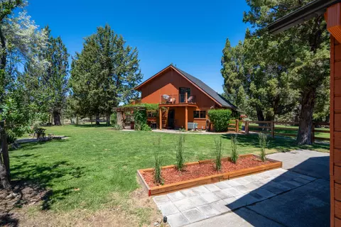 Exterior - 64755 Mcgrath Rd, Bend, OR 97701 photo 11 of 17